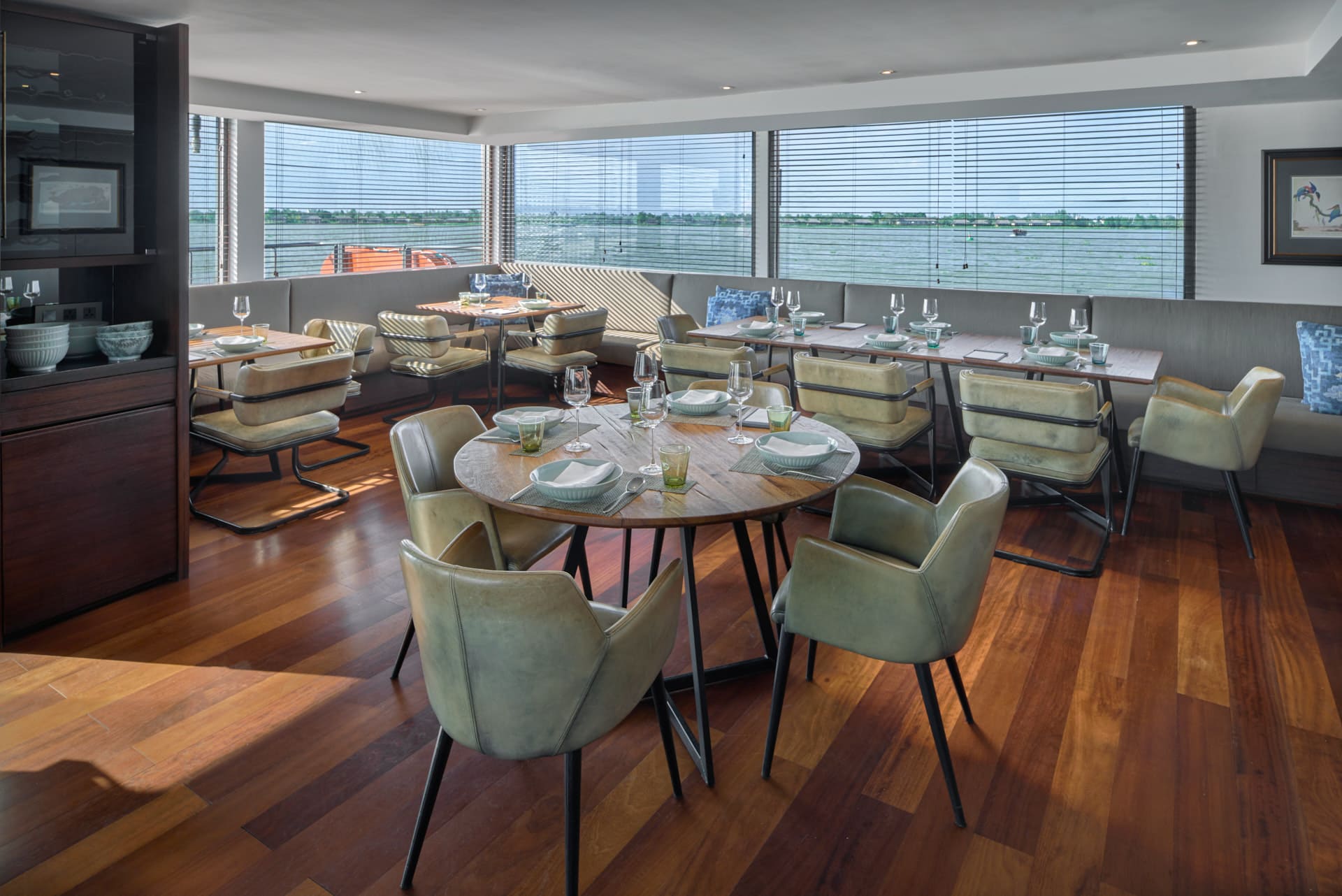 Luxury Mekong River Cruise - The Aqua Mekong 15 vietnam hotel photographer